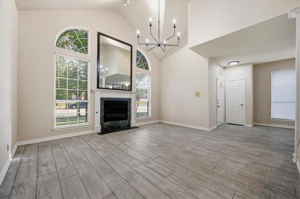 2203 Meadowstone Drive Property Photo 3