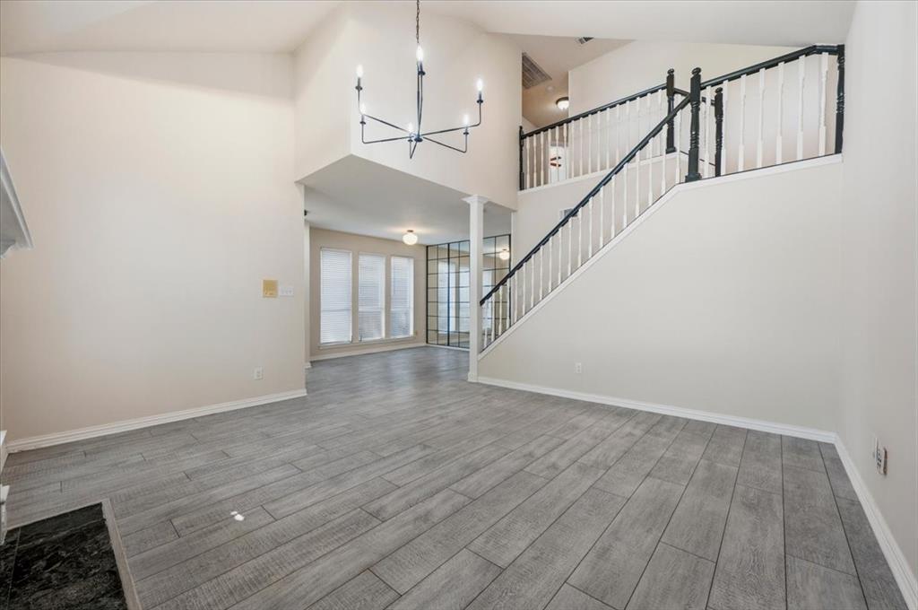 2203 Meadowstone Drive Property Photo 4