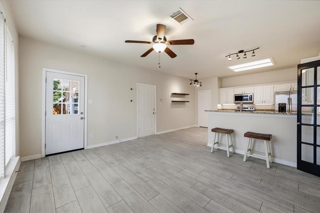 2203 Meadowstone Drive Property Photo 13