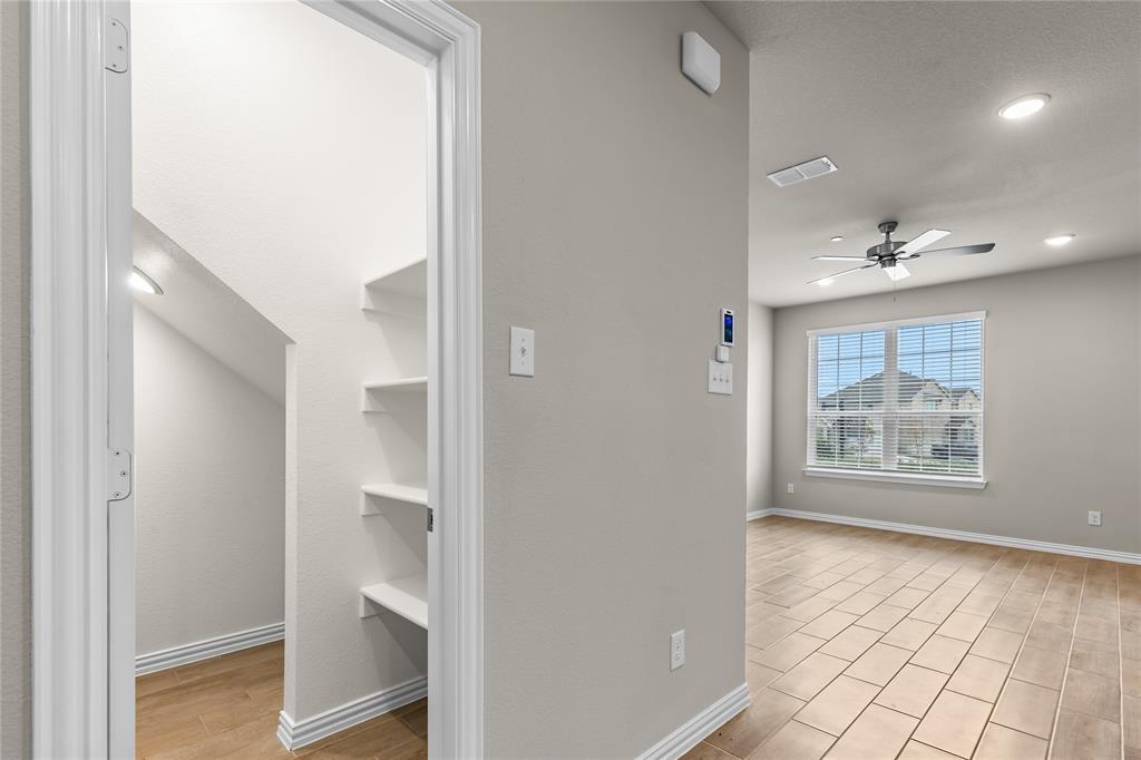 1229 Morgan Drive Property Photo 12