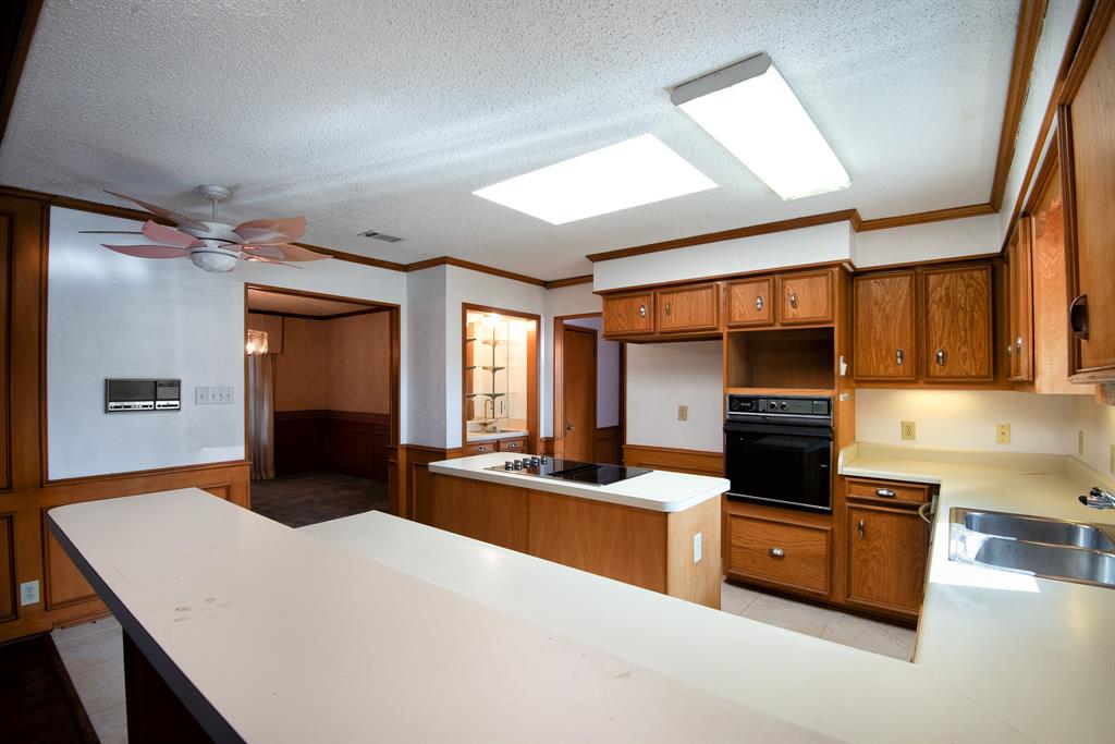 6883 County Road 4098 Property Photo 11