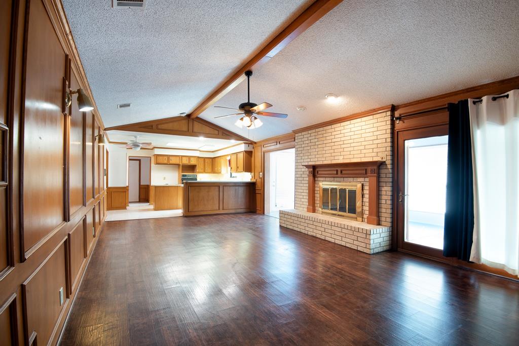 6883 County Road 4098 Property Photo 12