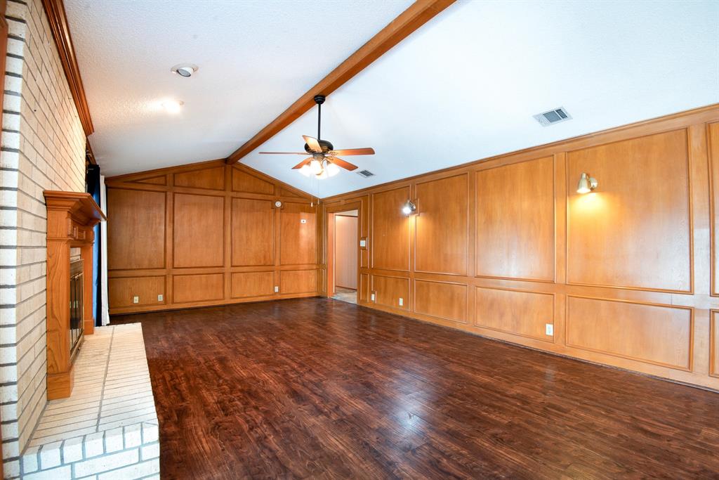 6883 County Road 4098 Property Photo 14