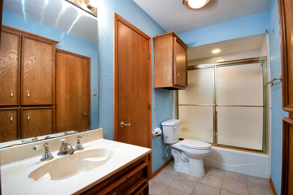 6883 County Road 4098 Property Photo 18