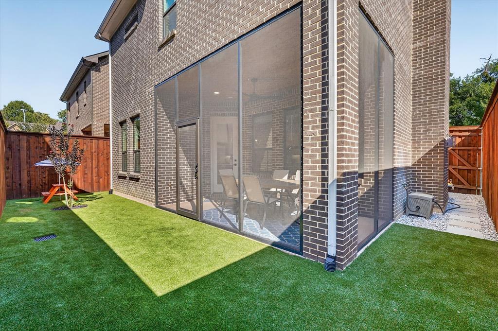 7105 Granada Place Property Photo 30
