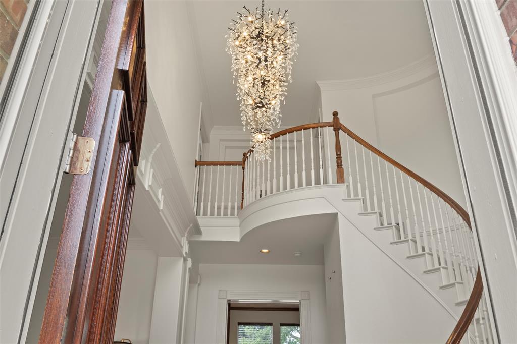 1207 Conroe Drive Property Photo 3