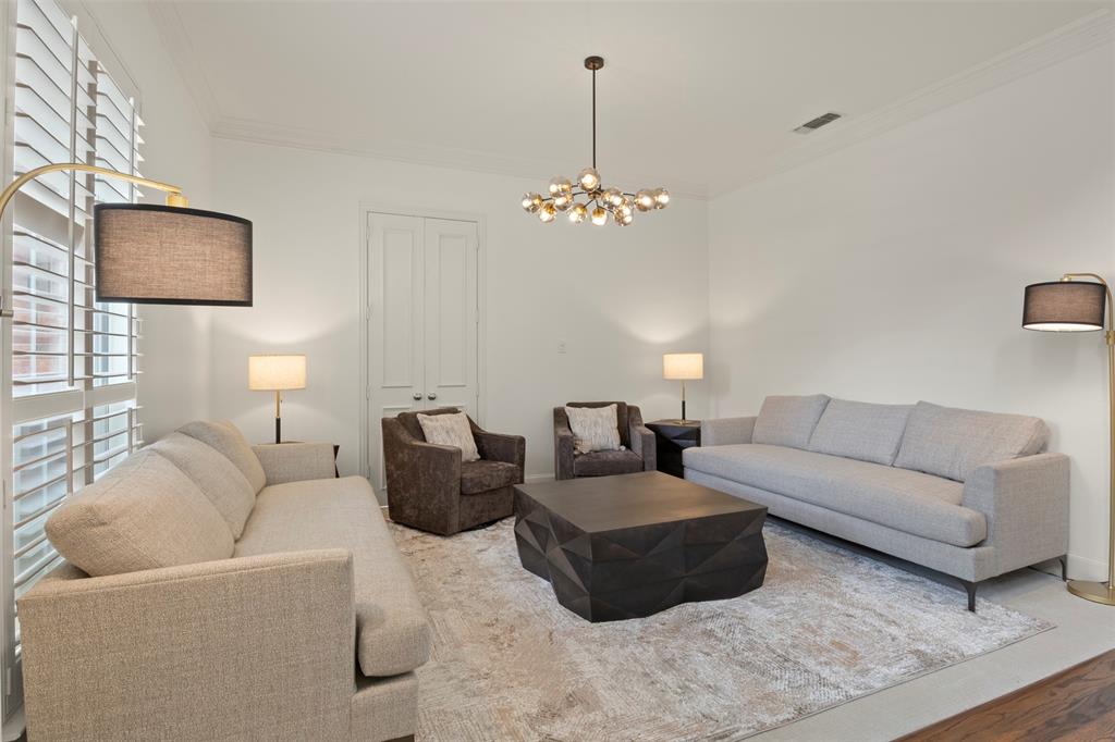 1207 Conroe Drive Property Photo 5