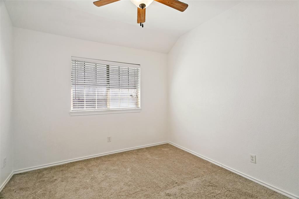 513 Creek Court Property Photo 11