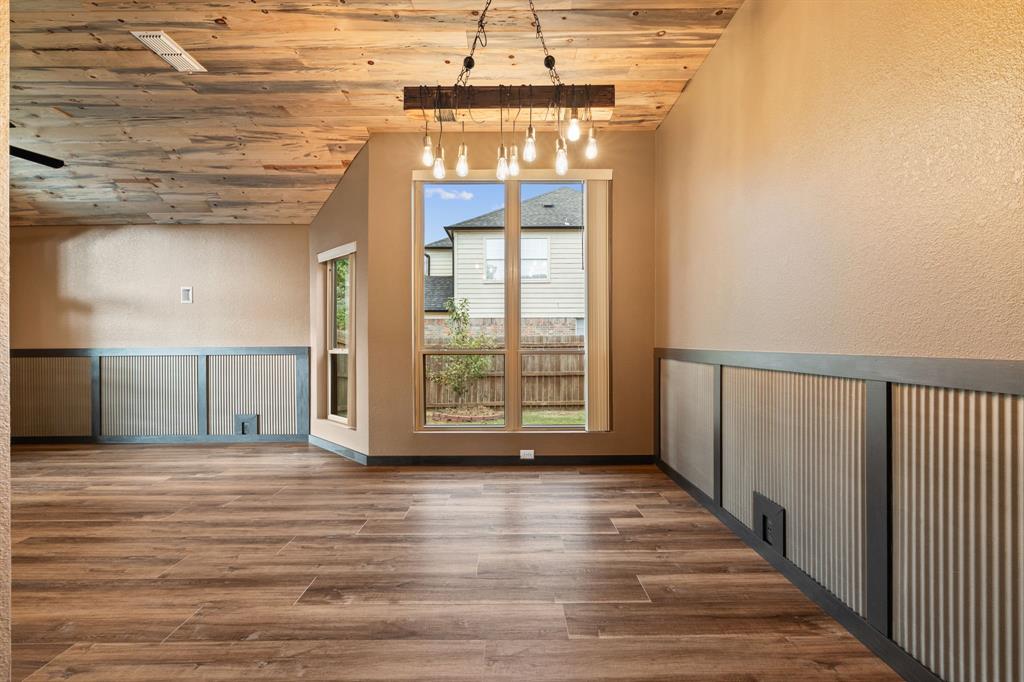 7228 Cross Keys Drive Property Photo 3
