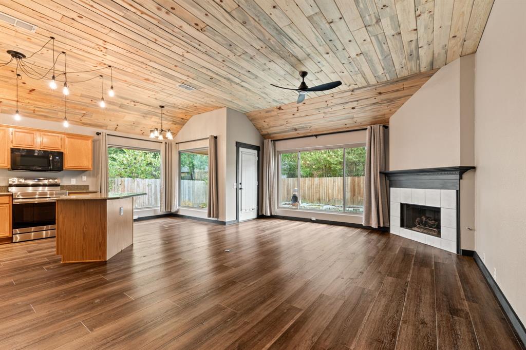 7228 Cross Keys Drive Property Photo 12