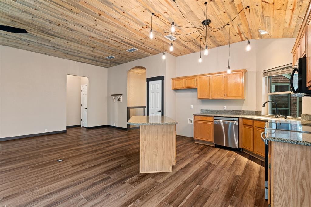 7228 Cross Keys Drive Property Photo 18