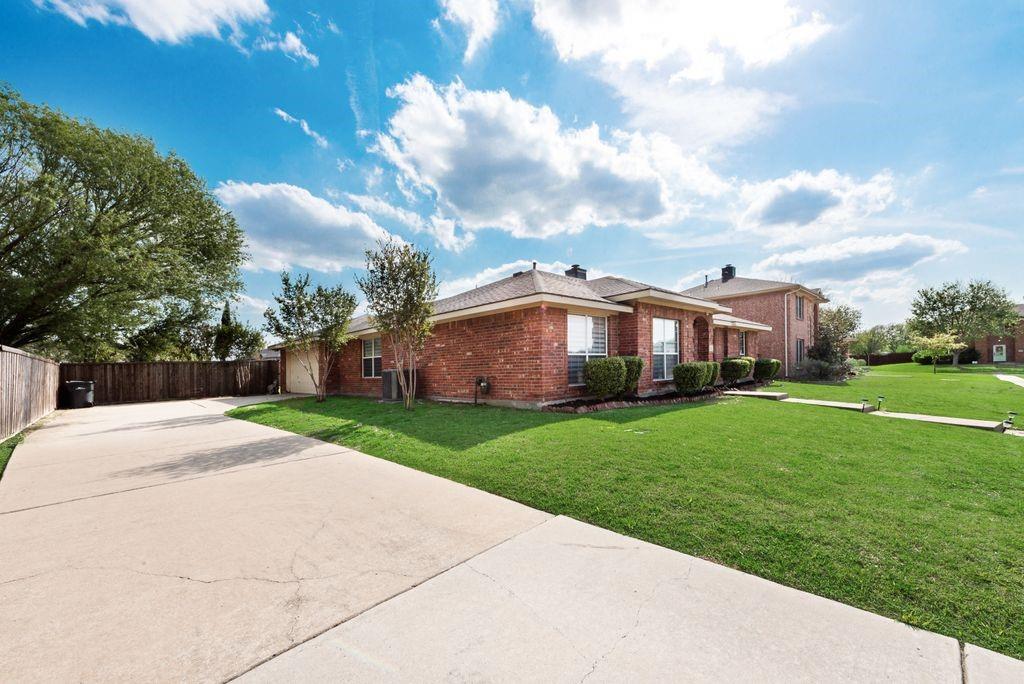 506 Pecos Path Drive Property Photo 4
