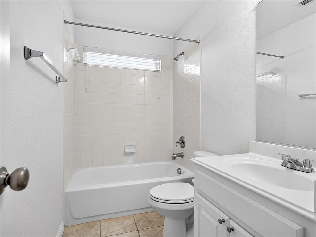 5612 Leven Lane Property Photo 31