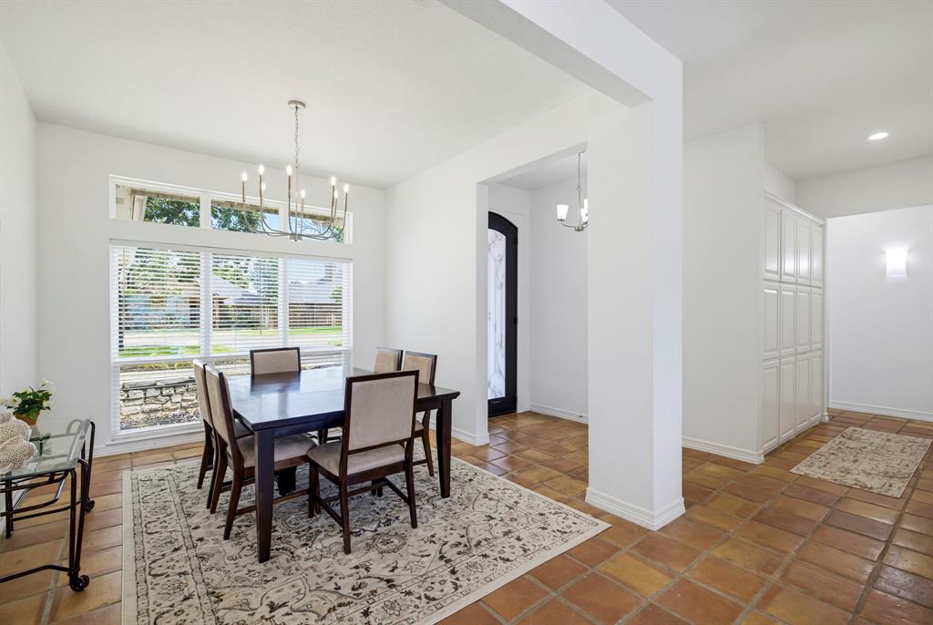 2326 River Road Property Photo 8