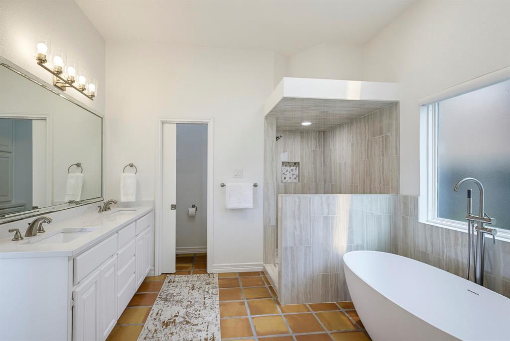 2326 River Road Property Photo 19