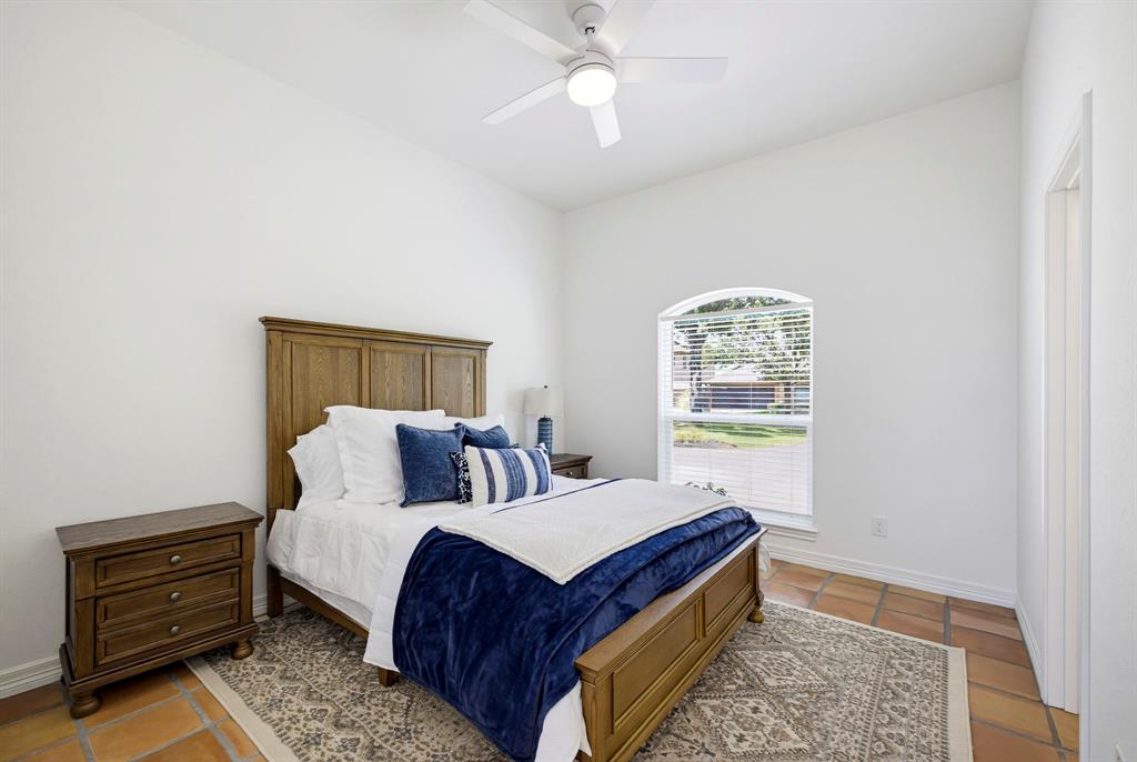 2326 River Road Property Photo 21