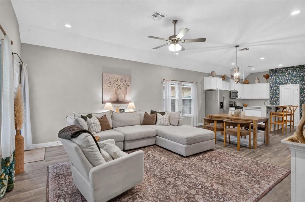 379 Mousse Ruelle Drive Property Photo 12