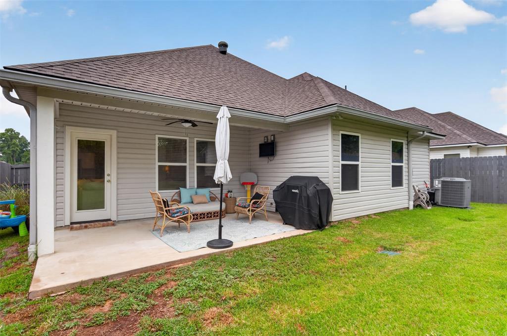 379 Mousse Ruelle Drive Property Photo 28