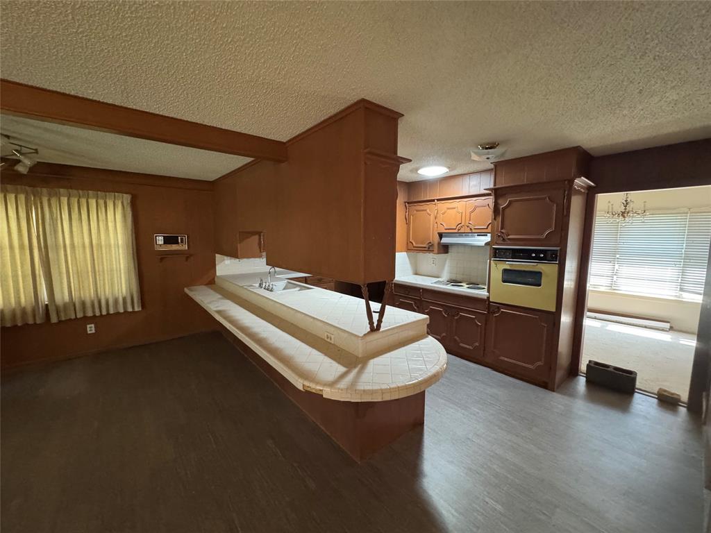 598 Washington Boulevard Property Photo 3