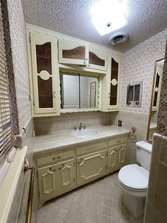 598 Washington Boulevard Property Photo 11