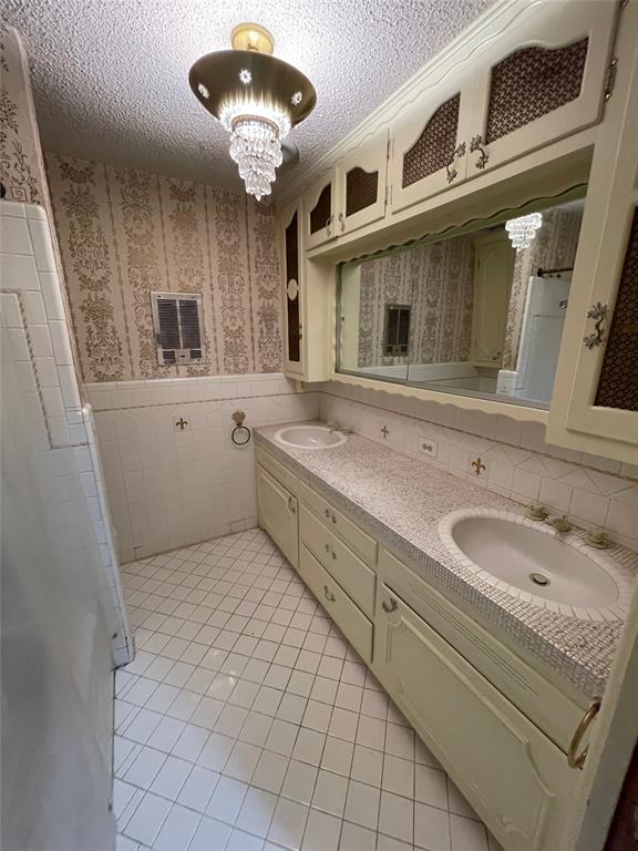 598 Washington Boulevard Property Photo 12