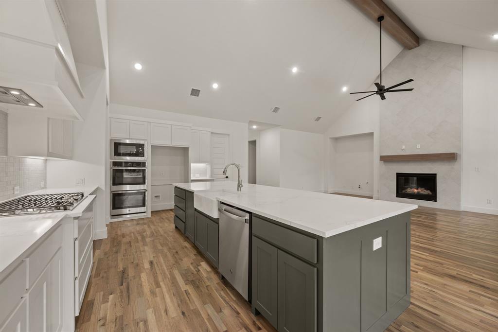6009 Rolling Creek Court Property Photo 17