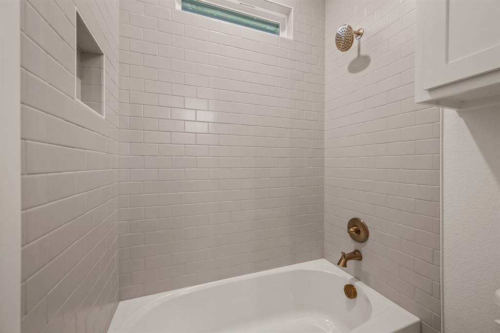 6009 Rolling Creek Court Property Photo 34