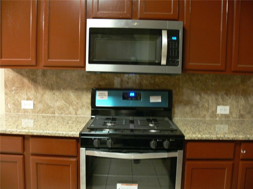 4917 Silverweed Drive Property Photo 9
