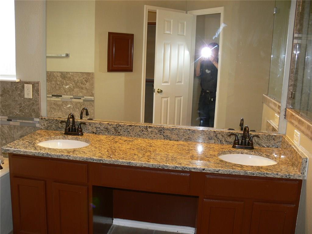 4917 Silverweed Drive Property Photo 18