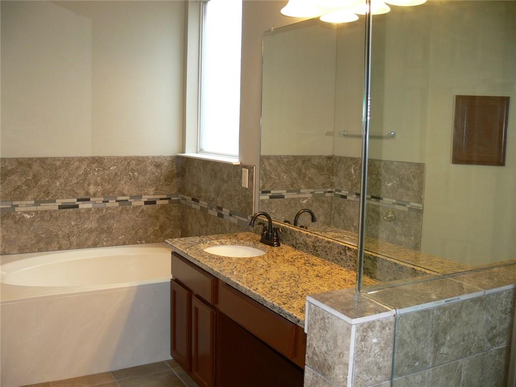 4917 Silverweed Drive Property Photo 19