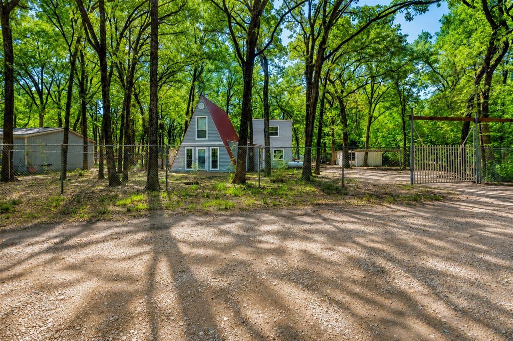 1921 Lone Eagle Drive Property Photo 3