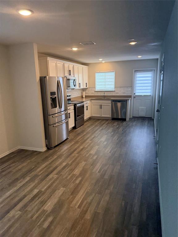 1241 Vernon Drive Property Photo 3