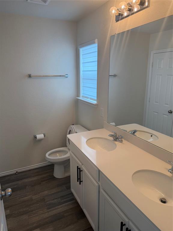 1241 Vernon Drive Property Photo 5