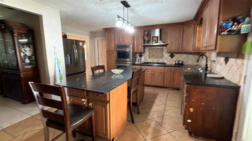 1333 Springlake Drive Property Photo 5
