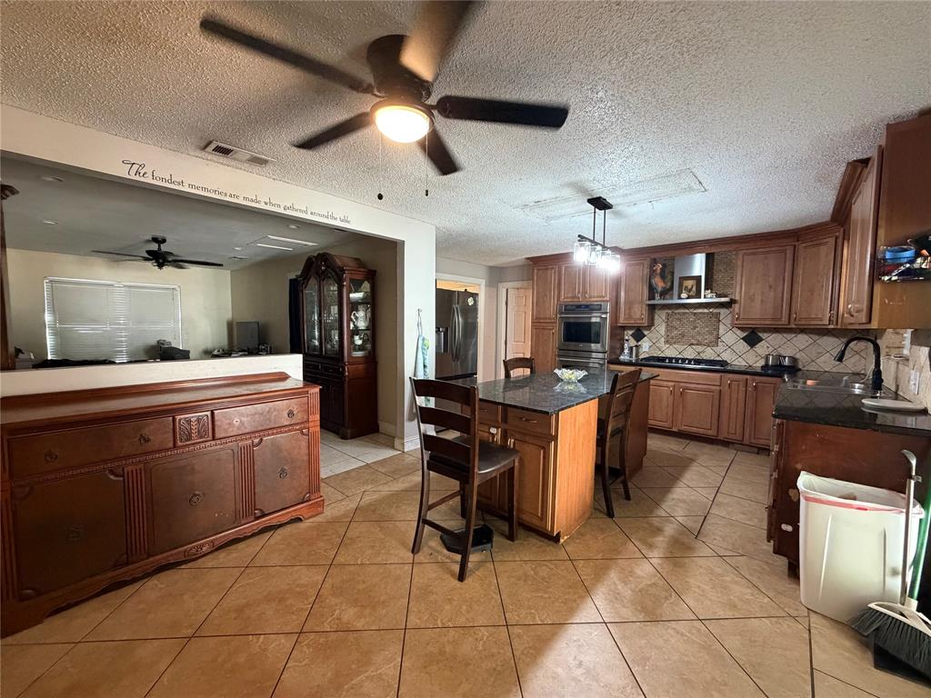 1333 Springlake Drive Property Photo 6