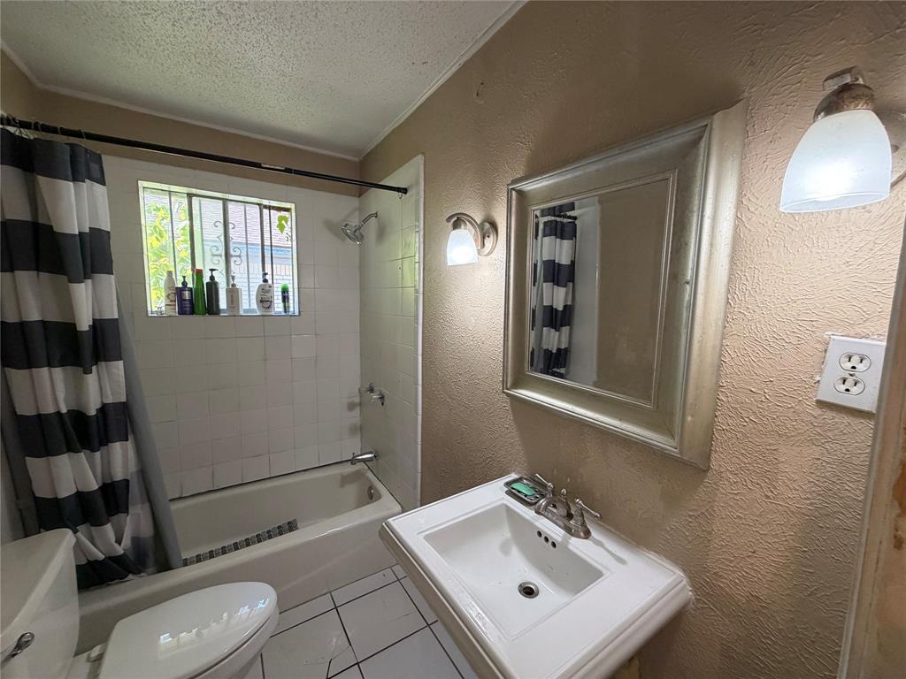 1333 Springlake Drive Property Photo 8