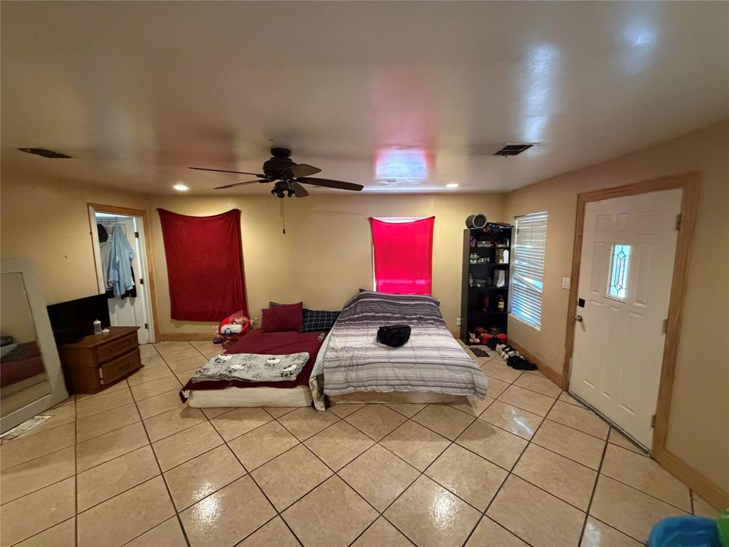1333 Springlake Drive Property Photo 9
