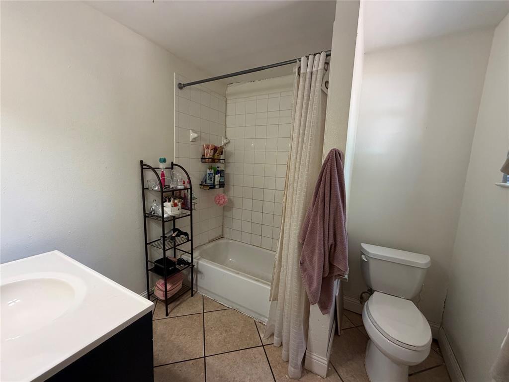 1333 Springlake Drive Property Photo 11