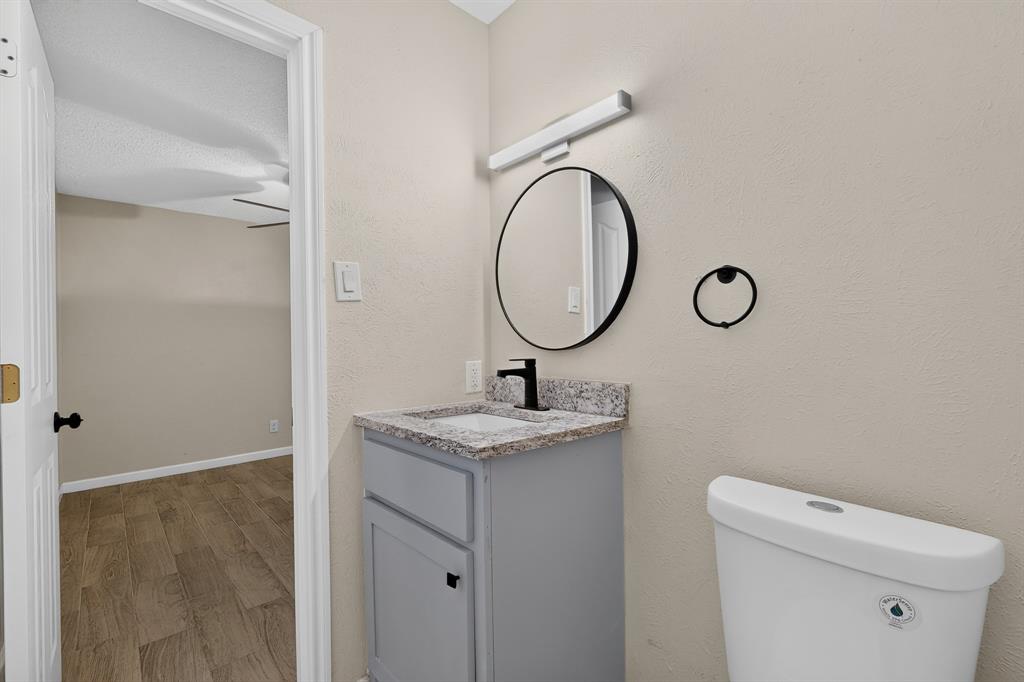 2441 Lakeshore Drive Property Photo 25