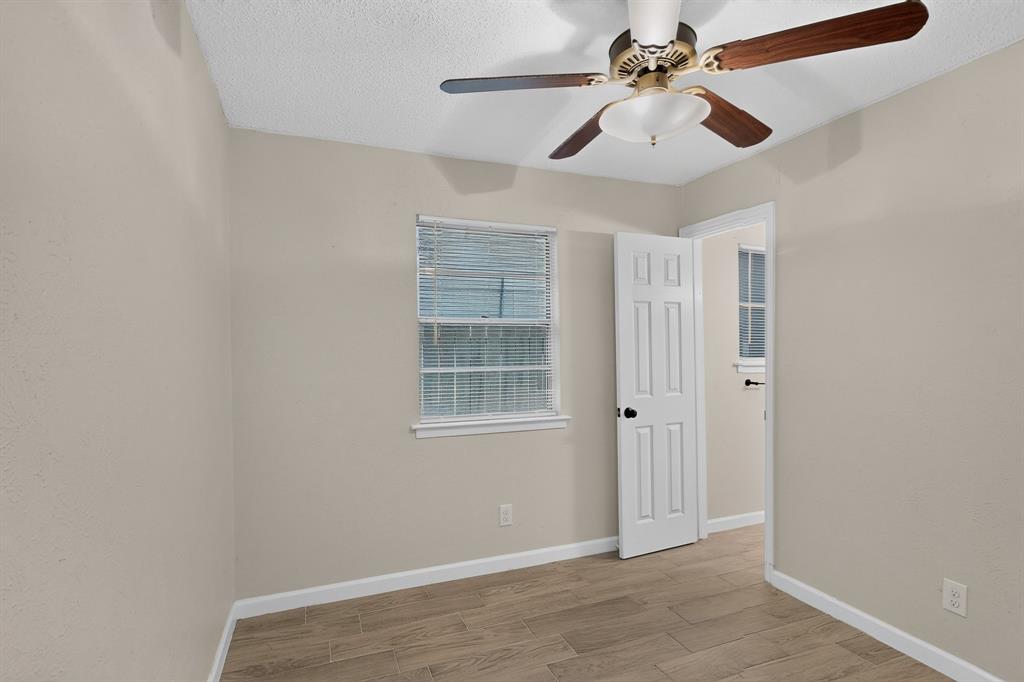 2441 Lakeshore Drive Property Photo 26