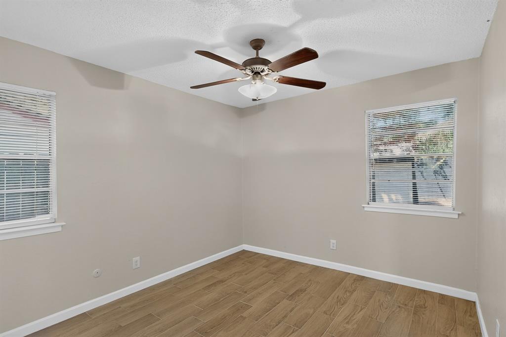 2441 Lakeshore Drive Property Photo 27