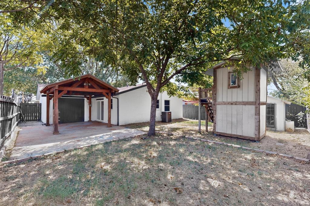 2441 Lakeshore Drive Property Photo 37