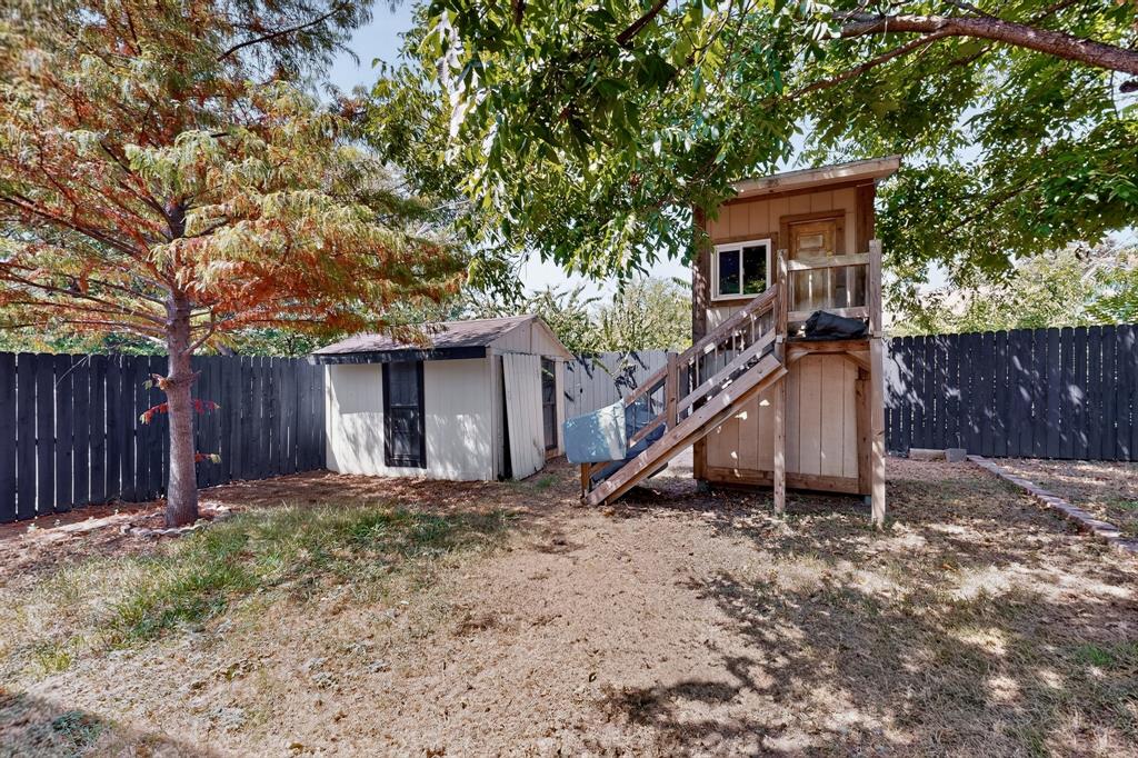 2441 Lakeshore Drive Property Photo 39