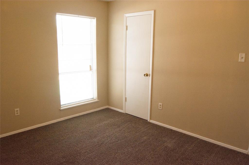 2800 Sayles Boulevard 22 B Property Photo 9
