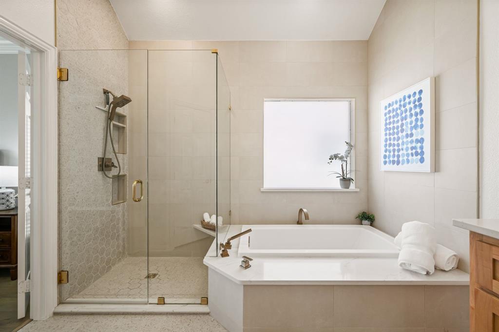 2404 Watercrest Drive Property Photo 23