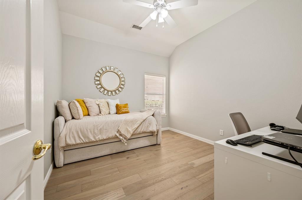 2404 Watercrest Drive Property Photo 31