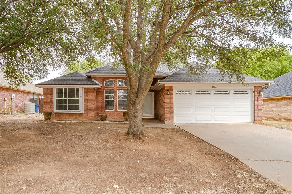 1512 Clover Lane Property Photo 1
