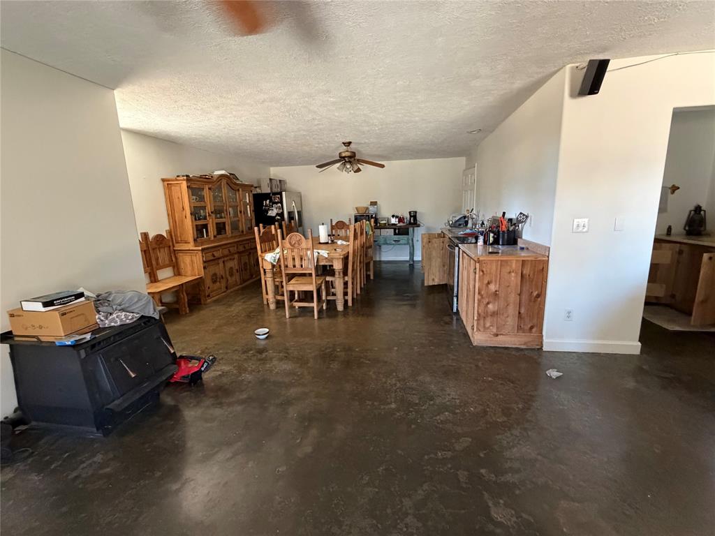 3055 Fm 194 Property Photo 6