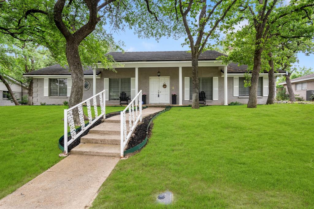 1804 W Cedar Elm Drive Property Photo 1