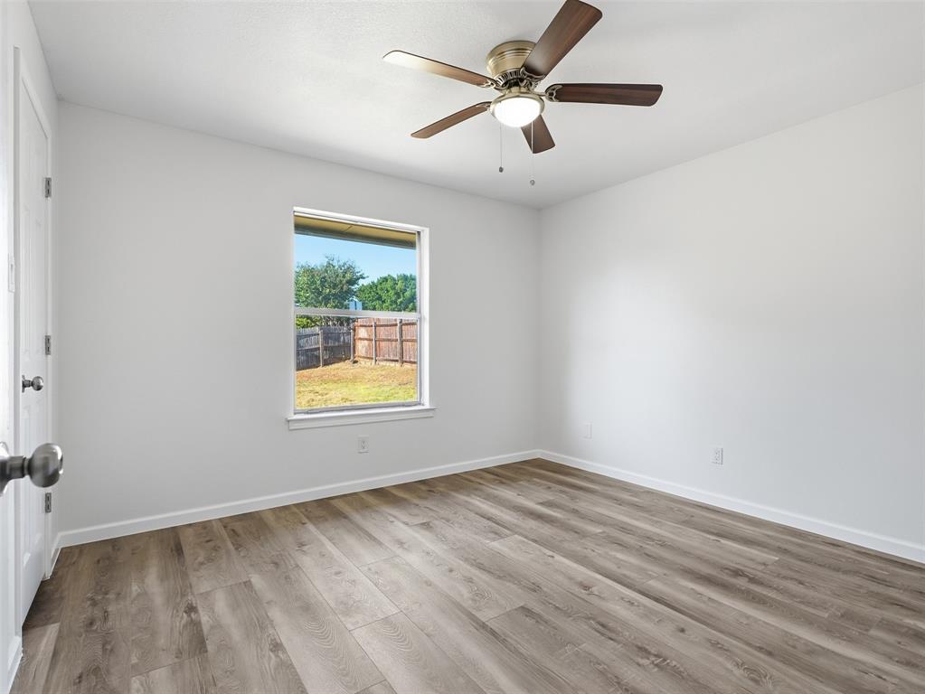 7525 Sean Drive Property Photo 12